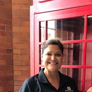 Meet your Posher, Debbie